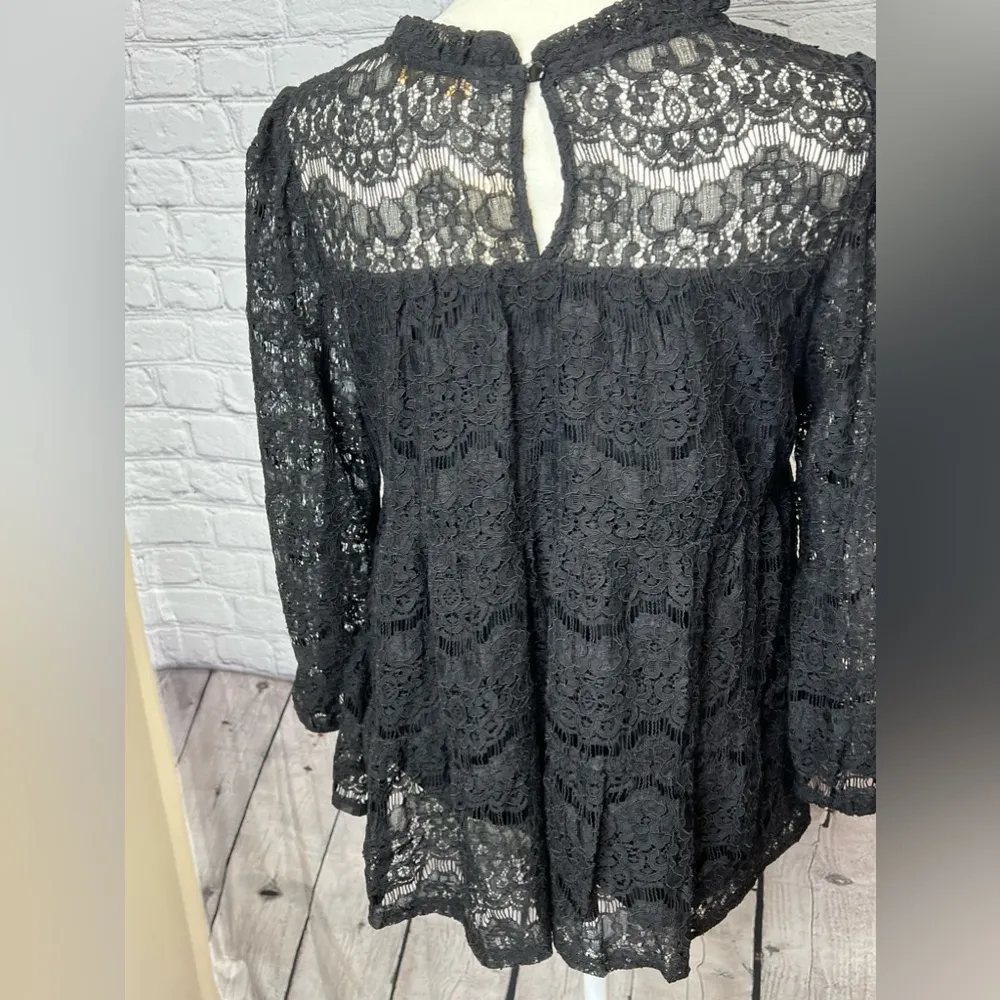 NWT Monteau Los Angeles black lace overlay top size xl - Image 11