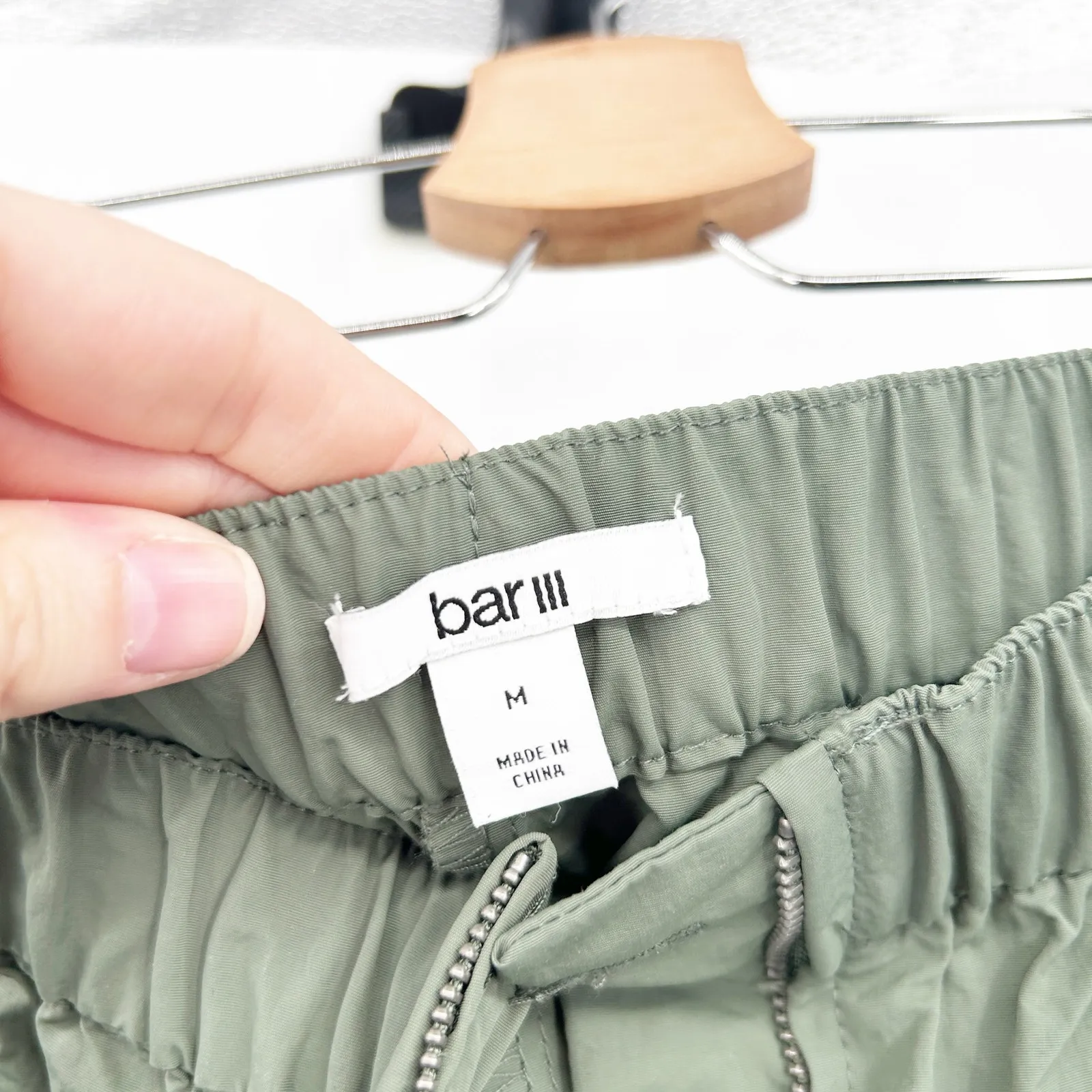 NWT Bar III Womens Gorpcore Outdoor Nylon Elastic Waist‎ Jogger Cargo Pants M - Image 5