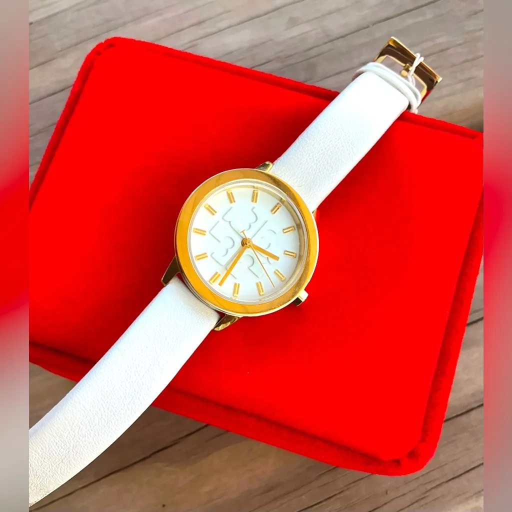 TORY BURCH GIGI DOUBLE WRAP watch🔥🔥🔥 - Image 4