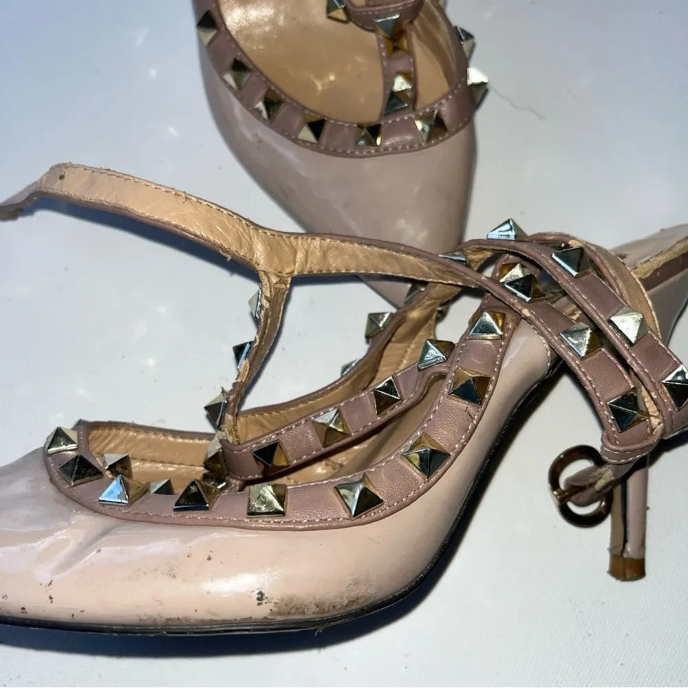 Valentino Women's Studded Beige Heels Size 5 - Image 9