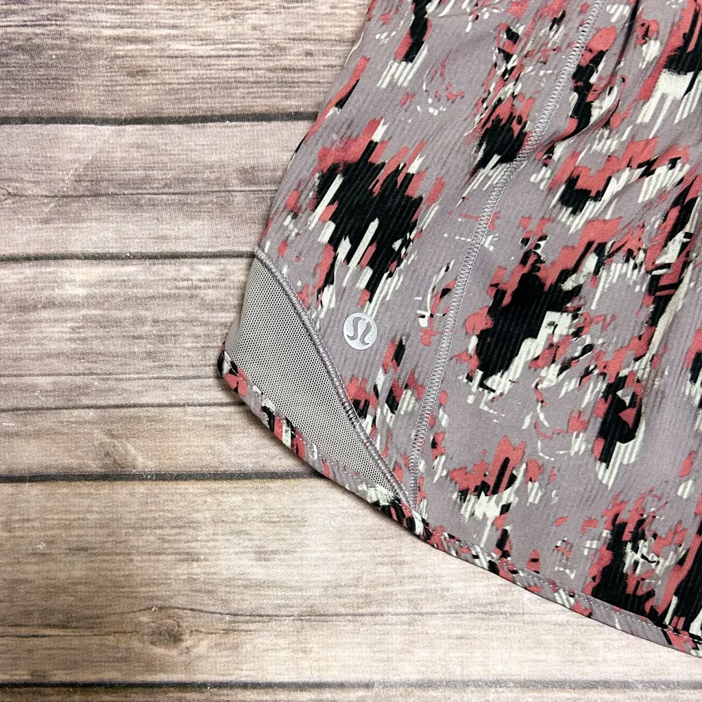 Lululemon Hotty Hot Floral Flux Multi Raceway Gray Shorts 8 2 Inch Inseam - Image 5