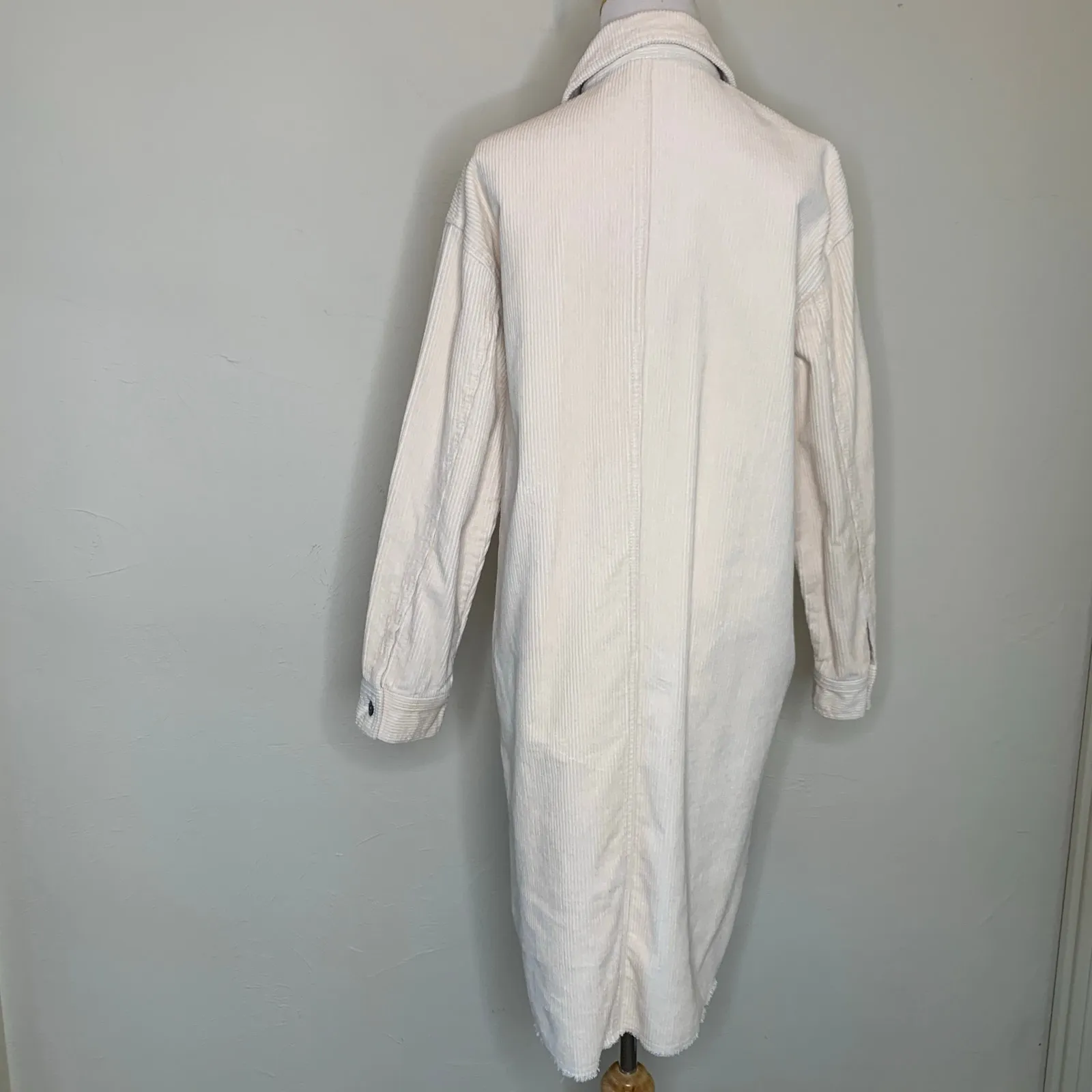ZARA  Corduroy Duster Shacket Jacket Sz Medium Cream - Image 2