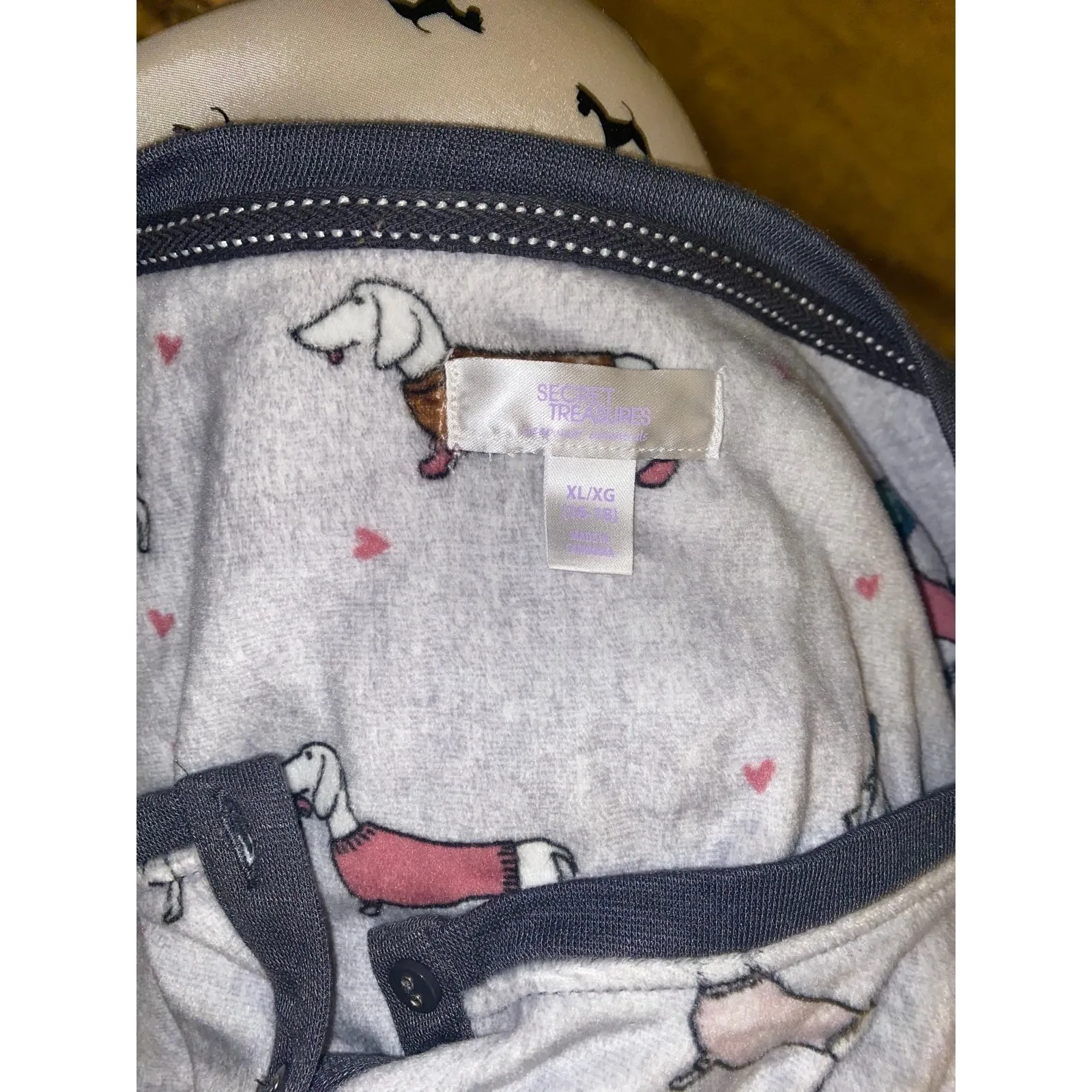 dachshund Christmas themed pajama top XL - Image 5