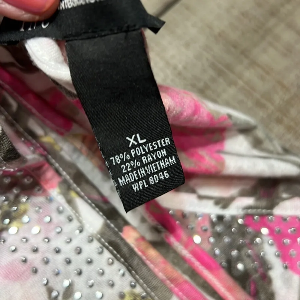 INC International Concepts Floral studded v - Image 5