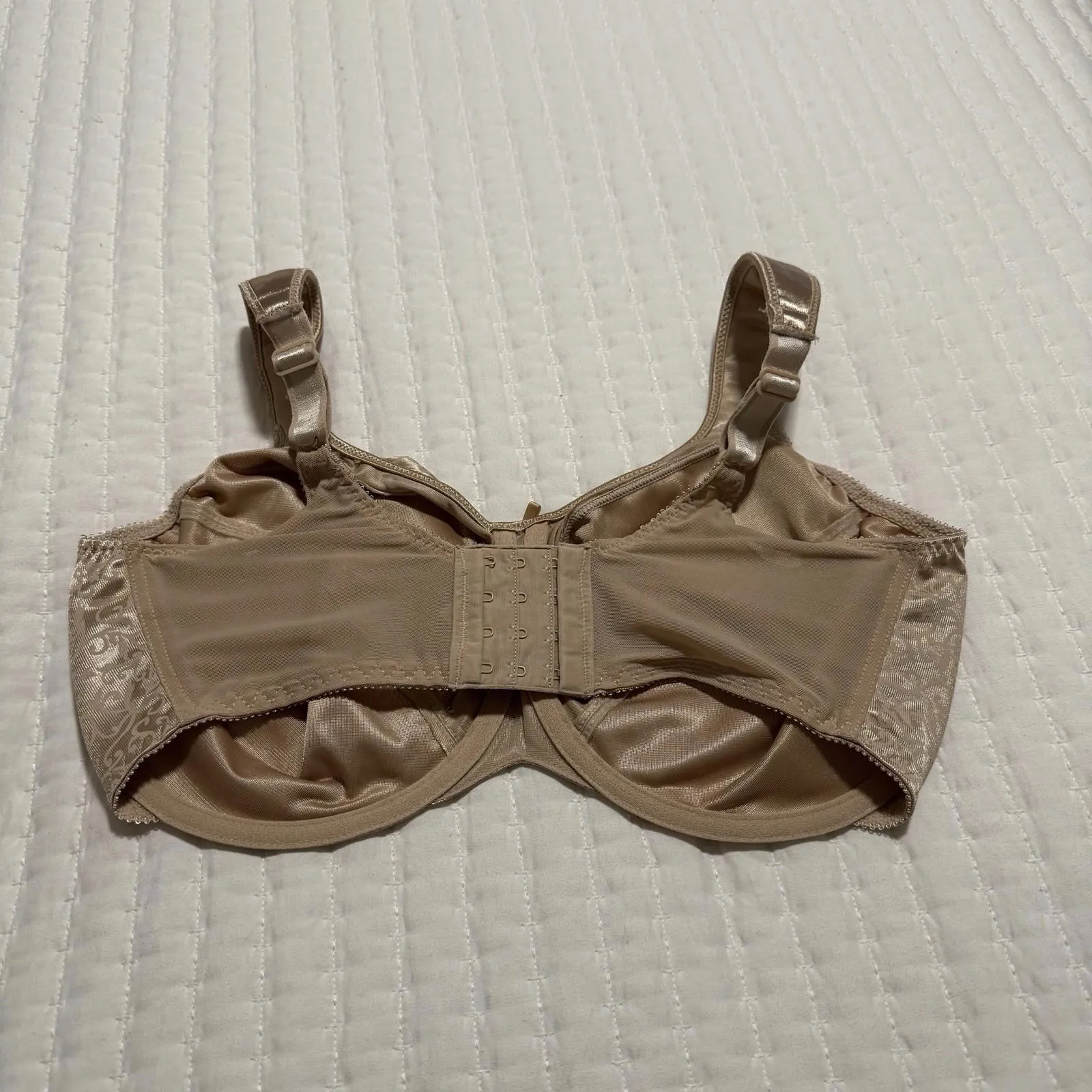 Bali Satin Tracings Underwire Minimizer Bra Nude 36DDD Full Coverage 3562 Size undefined - Image 4