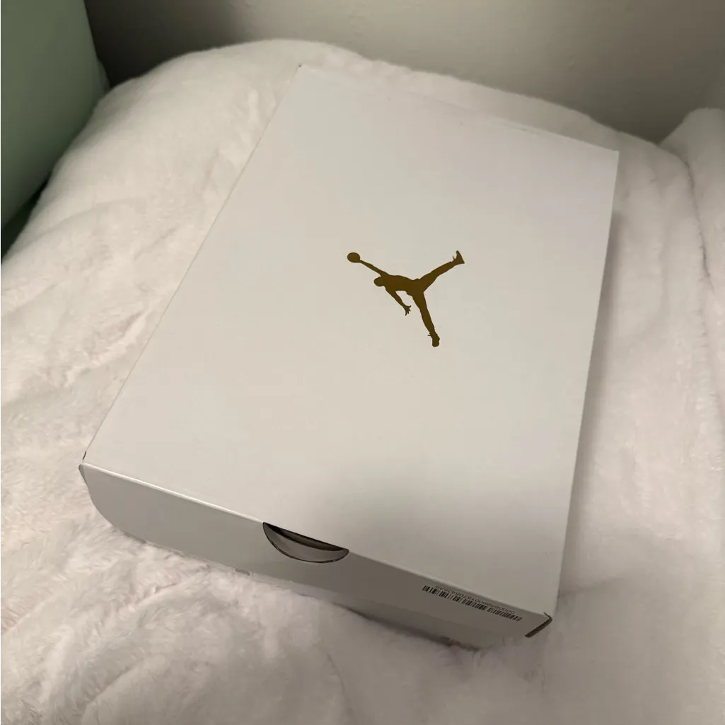 Nike Air Jordan 1 Mid French Blue Gym Red White BQ6472-146 Women’s Size 9 - Image 9