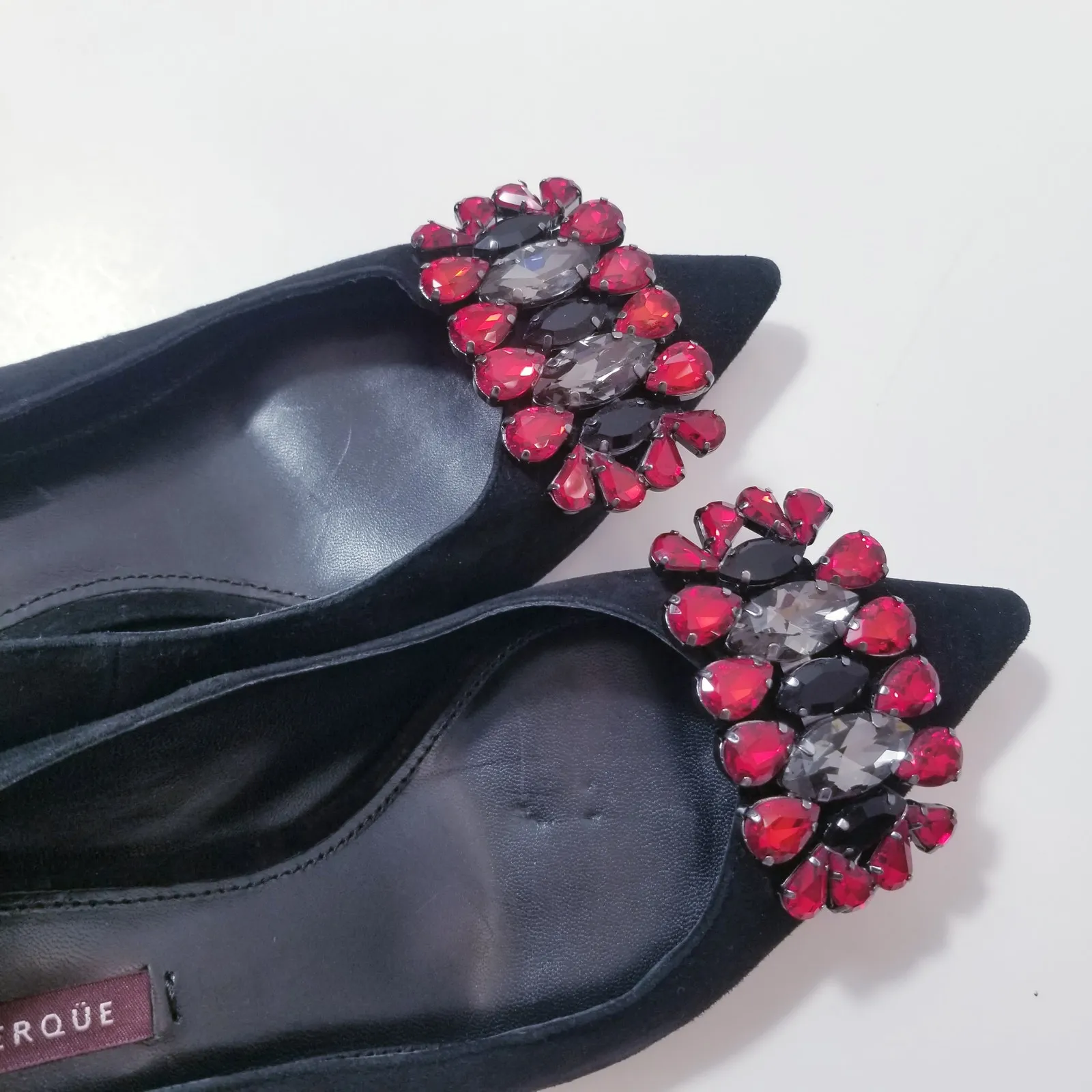 Uterque Black Suede Jeweled Rhinestones Pointy Toe Blocked Heels Size 7 - Image 2