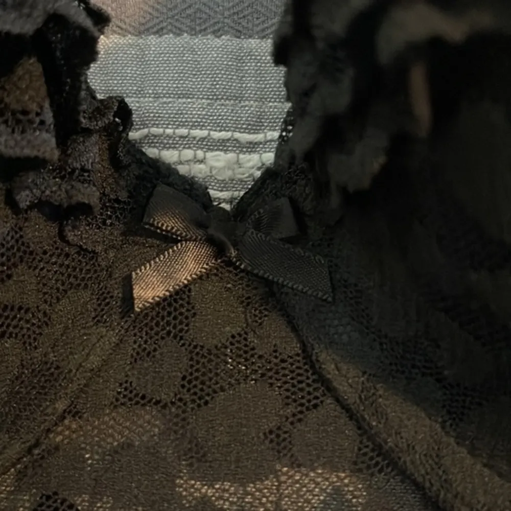 Victoria’s Secret Black Lingerie LACIE Size Med EUC #0257 - Image 4