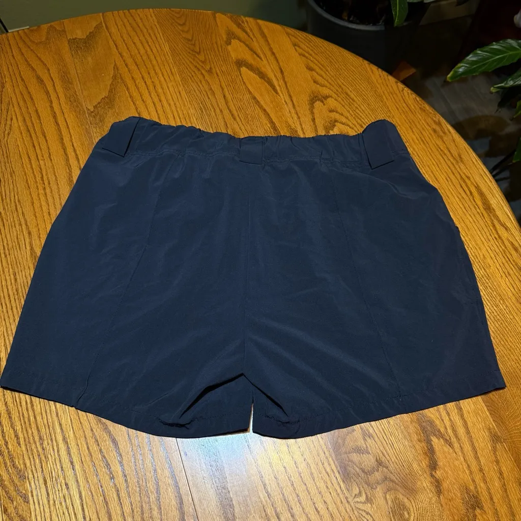 Athleta Shorts Size 16 Cute Waistline - Image 3