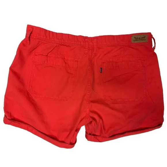 Levi's Women's Cuffed Mid Rise Mid Thigh Coral Shorts Size‎ 32 Slim Fit Stretch - Image 5