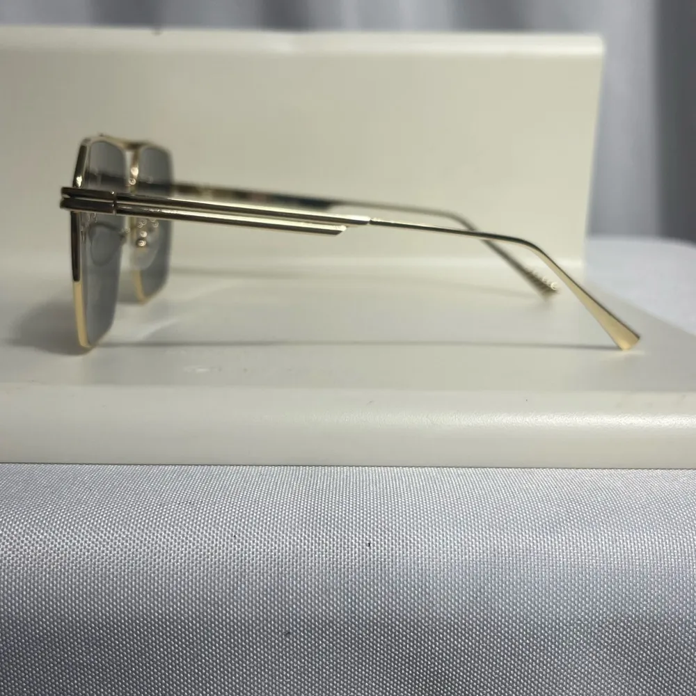 Rachel Roy Gold Frame Aviation Sunglasses 100% UV Protection Geometric Octagonal - Image 3