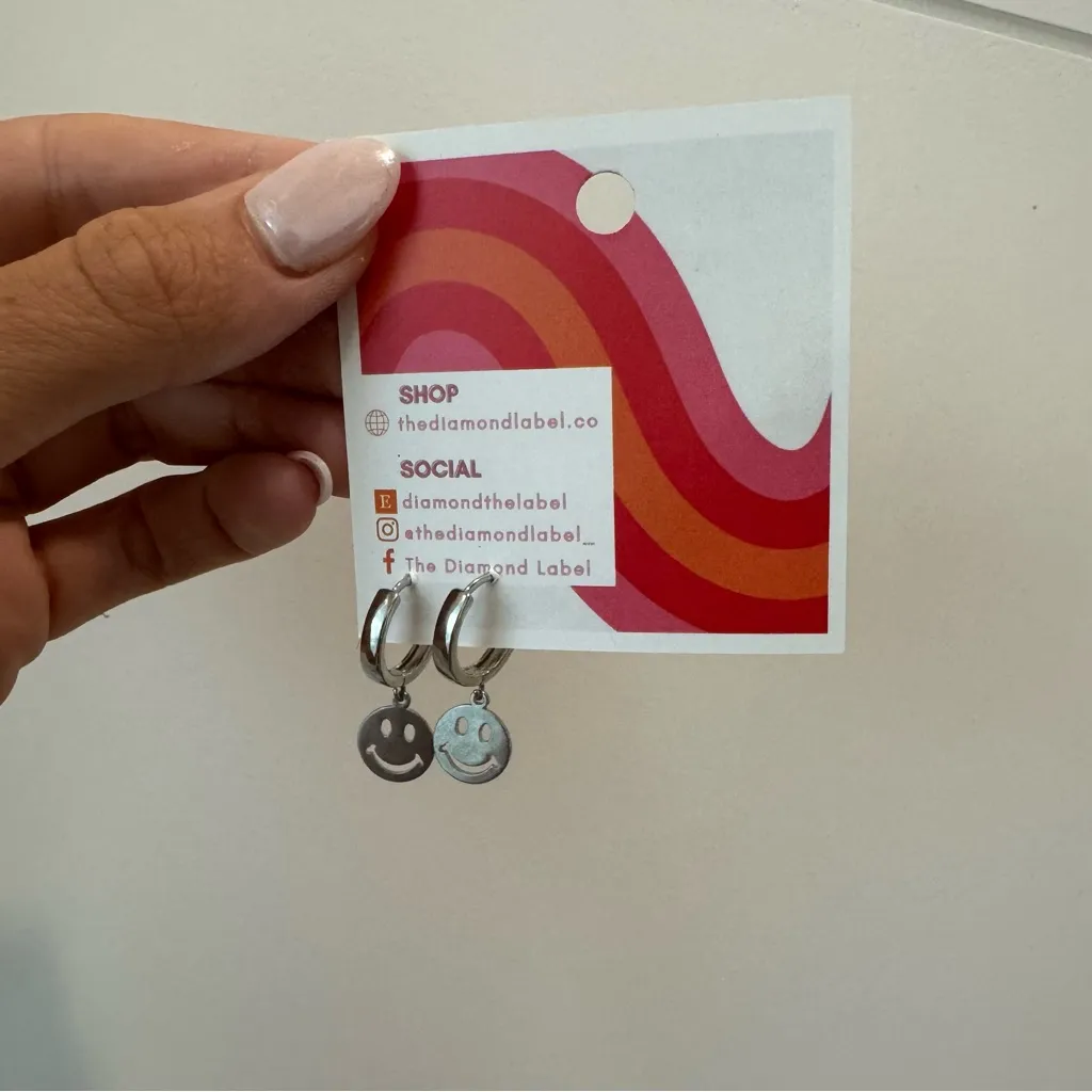 Silver smiley face huggies - Image 6