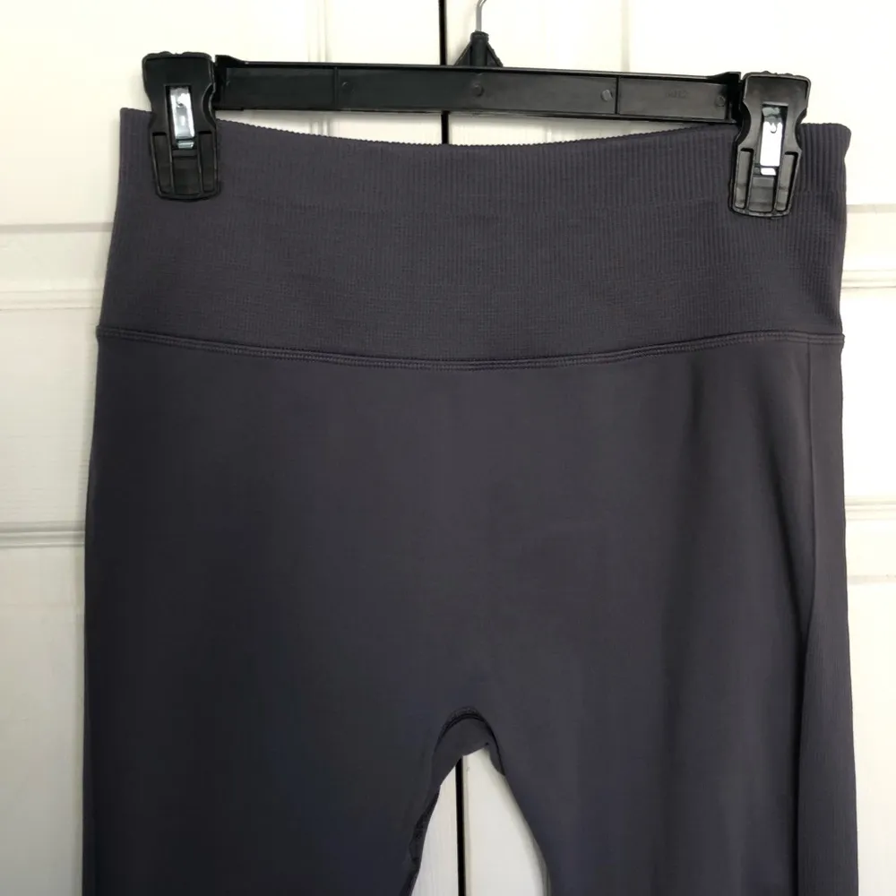 Charcoal Gray Cropped lululemon Leggings Size 8 - Image 2