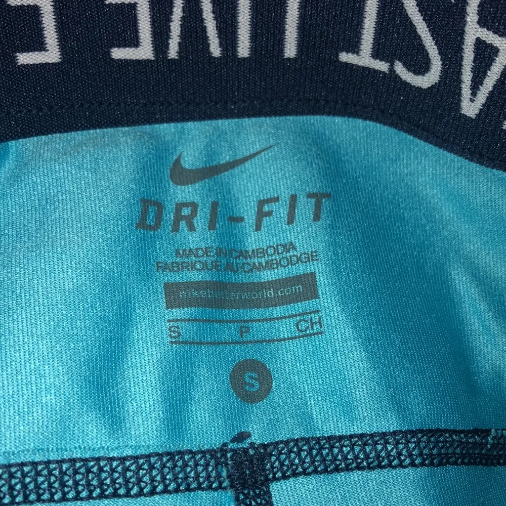 Nike Running Dri-Fit Capri Leggings, Small - Image 5