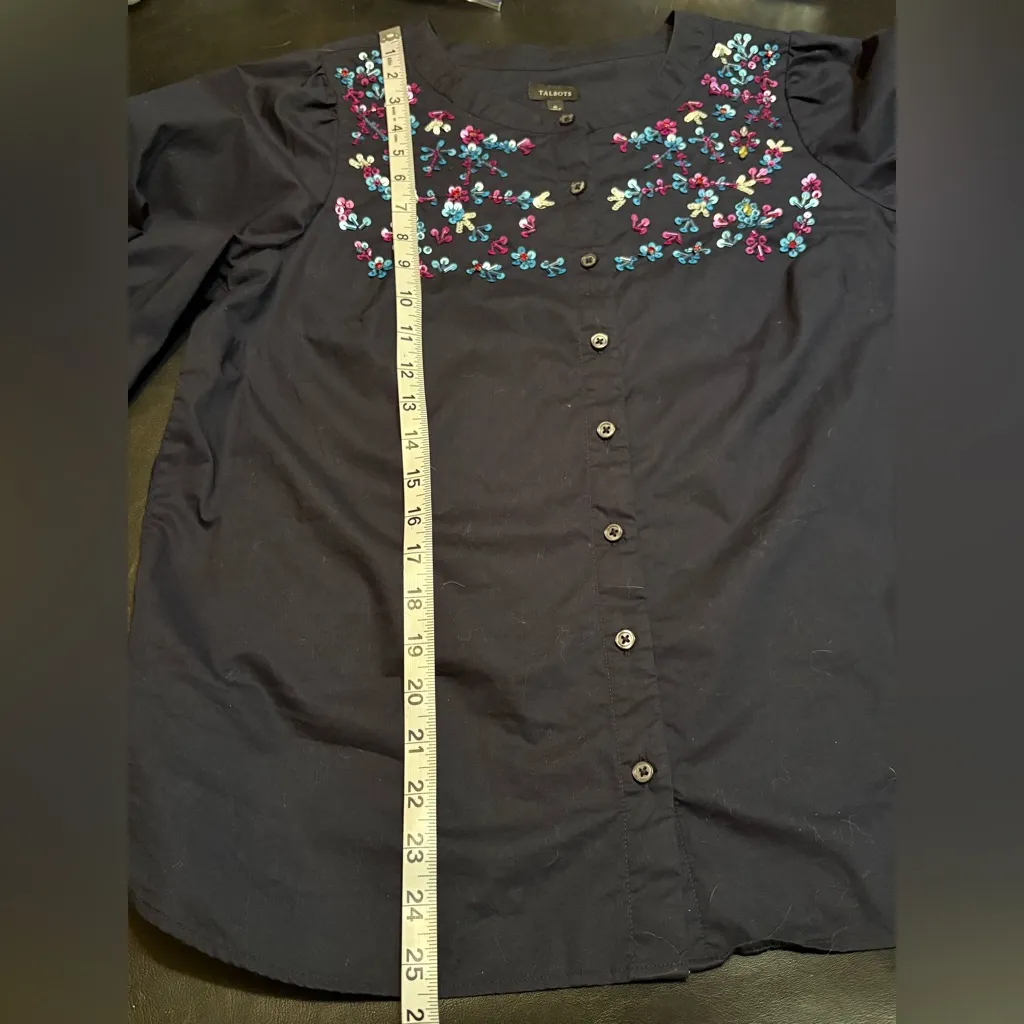 Talbots EMBELLISHED POPLIN TOP with Cuffed sleeves. Size M - Image 10