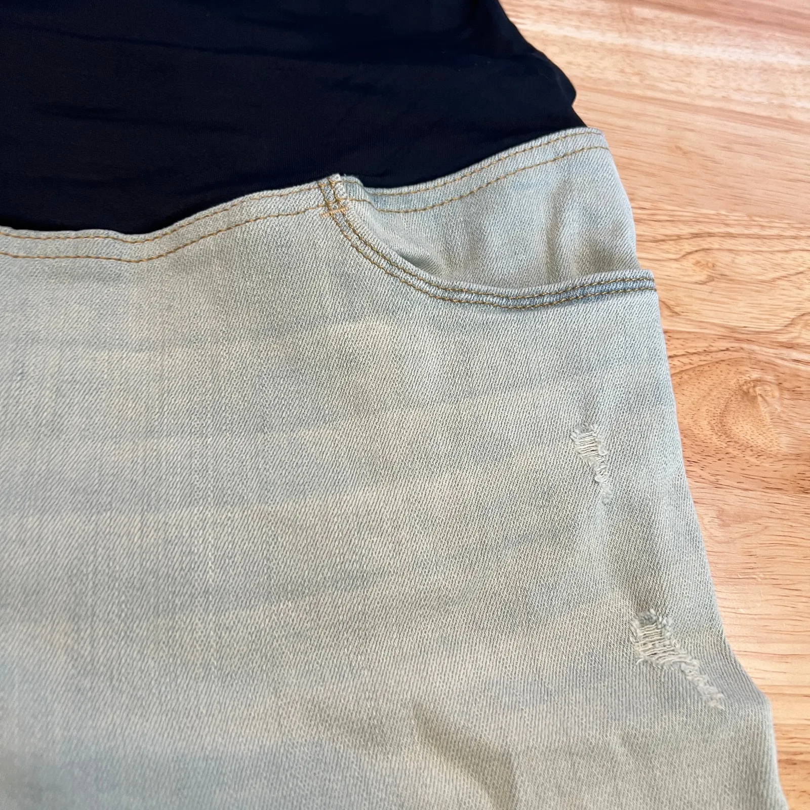 Isabel Maternity by Ingrid & Isabel Over Belly Jean Shorts - Size 12 - NWT - Image 12