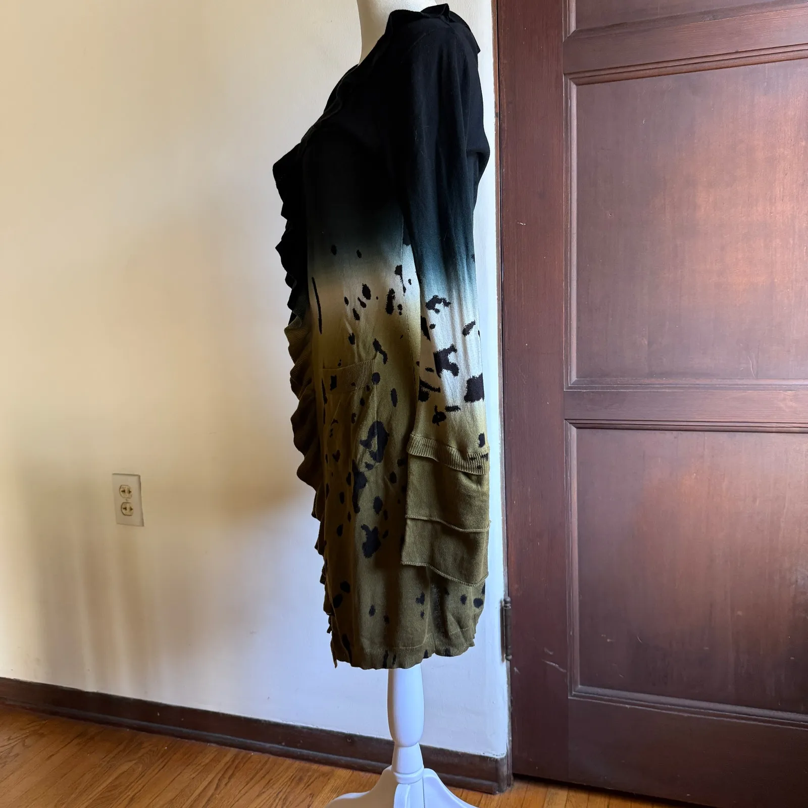 DRIES van NOTEN | Black and tan Ruffle Detail Bell Sleeve Long Cardigan | Medium - Image 5