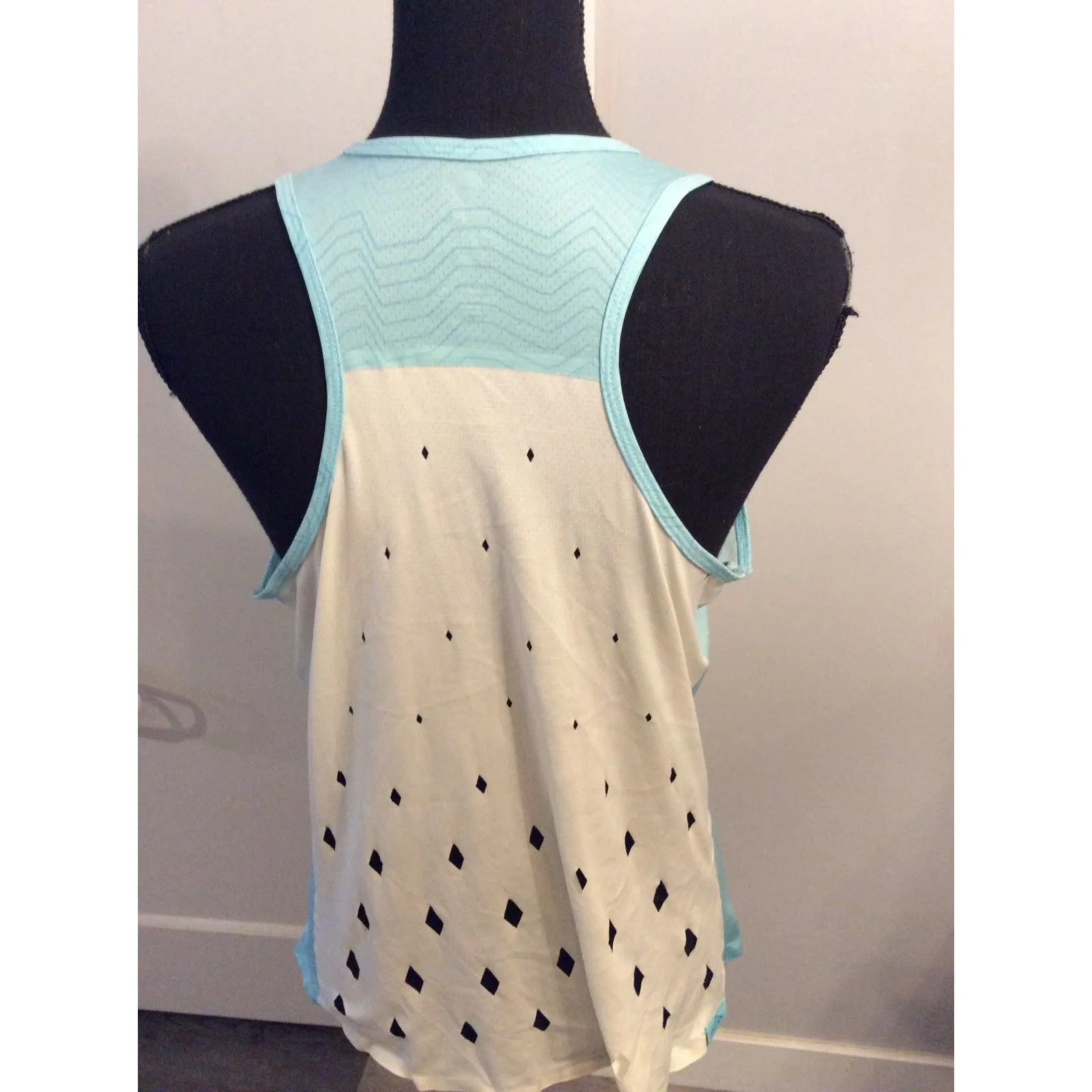 Rabbit Large Running Racerback Tank distressed look Athleisure workout women's - Image 6