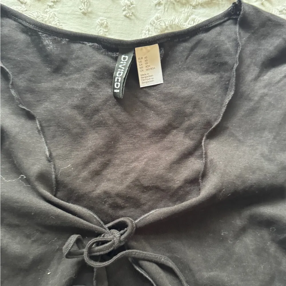 H&M XS NEVER WORN BLACK TIE LONG SLEEVE TOP CARDIGAN - Image 4