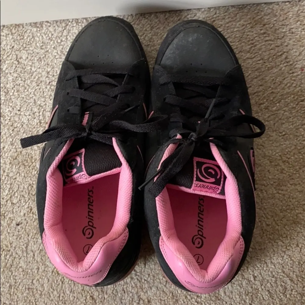 Spinners Shoes Pink Size 7 - Image 5