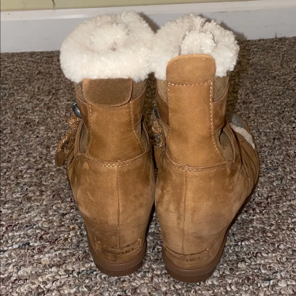 Women’s Like New Sorel Joan of Arctic II Cozy Brown Leather Winter Boots Wedges - Image 5