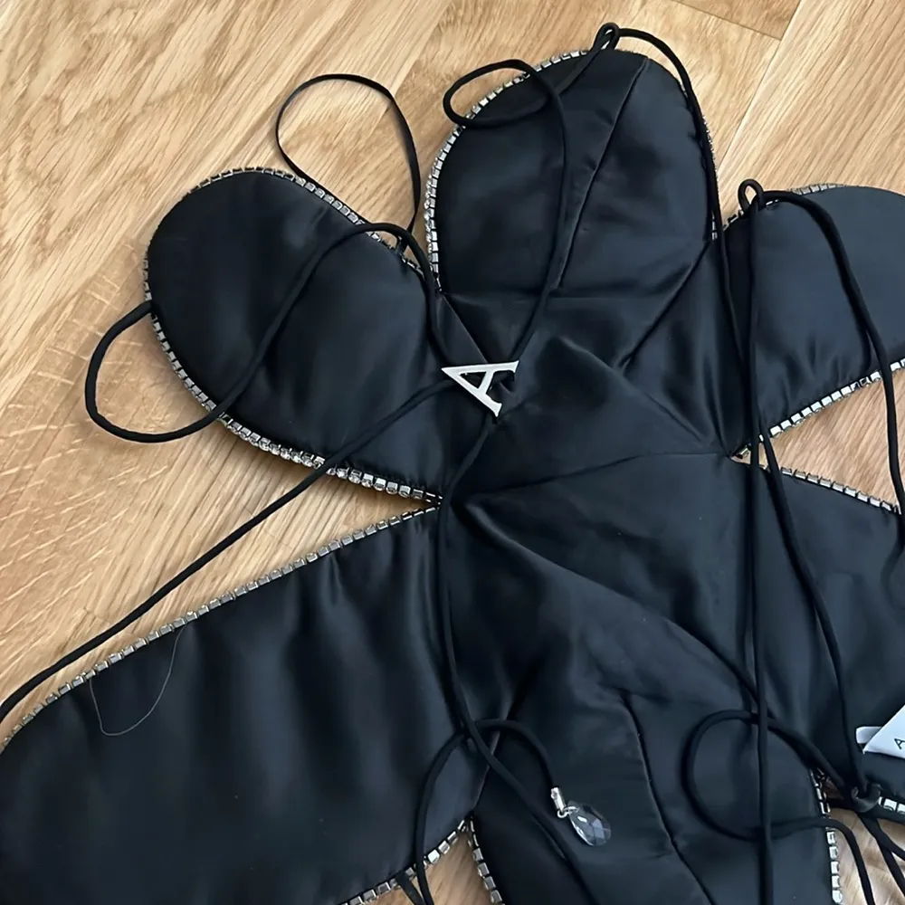 NWT AREA CRYSTAL EMBROIDERED MUSSEL FLOWER TOP Size XS - Image 5