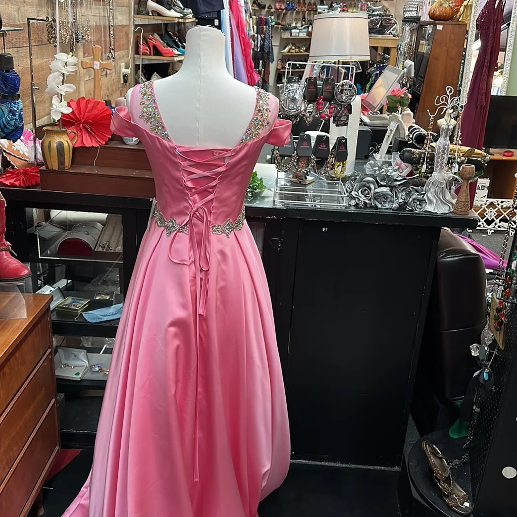 sz 10? Long Pink formal dress with sequins - Image 4