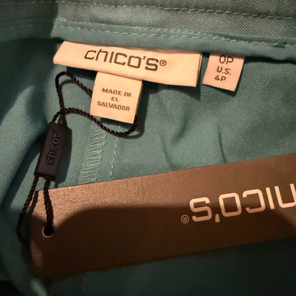 Chico's Trapunto Wide Leg Cropped Pants in Cool Water Blue Sz 0P (4P) NEW‎ - Image 4