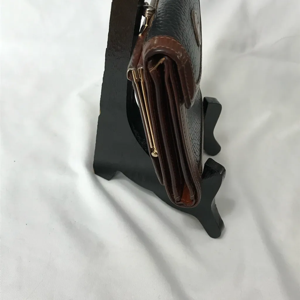 Dooney & Bourke Vintage Bifold Wallet with Kiss-lock Coin Pouch EUC - Image 4