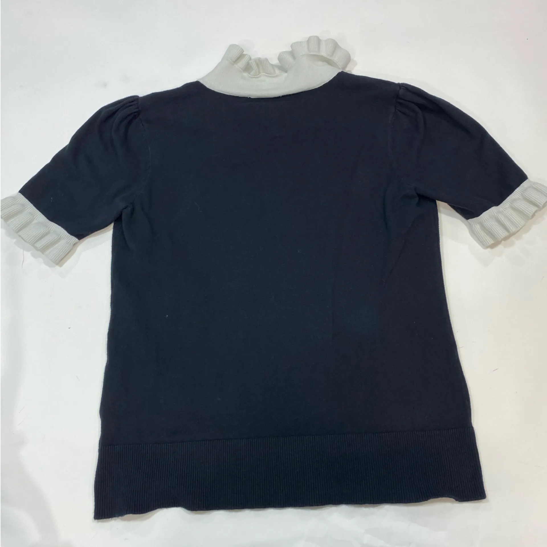 CeCe Ruffle Collar Polo Size Medium - Image 4