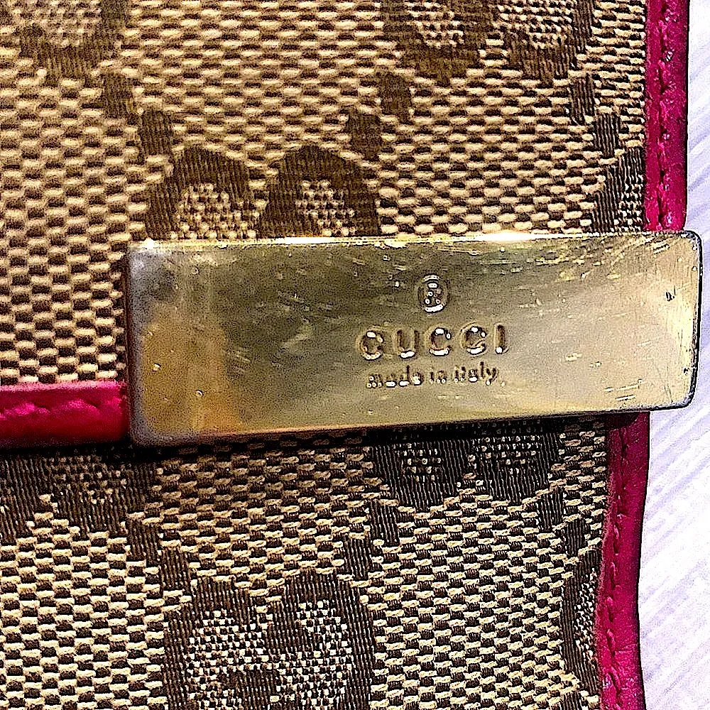 • Gucci canvas and pink leather bifold wallet - Image 3