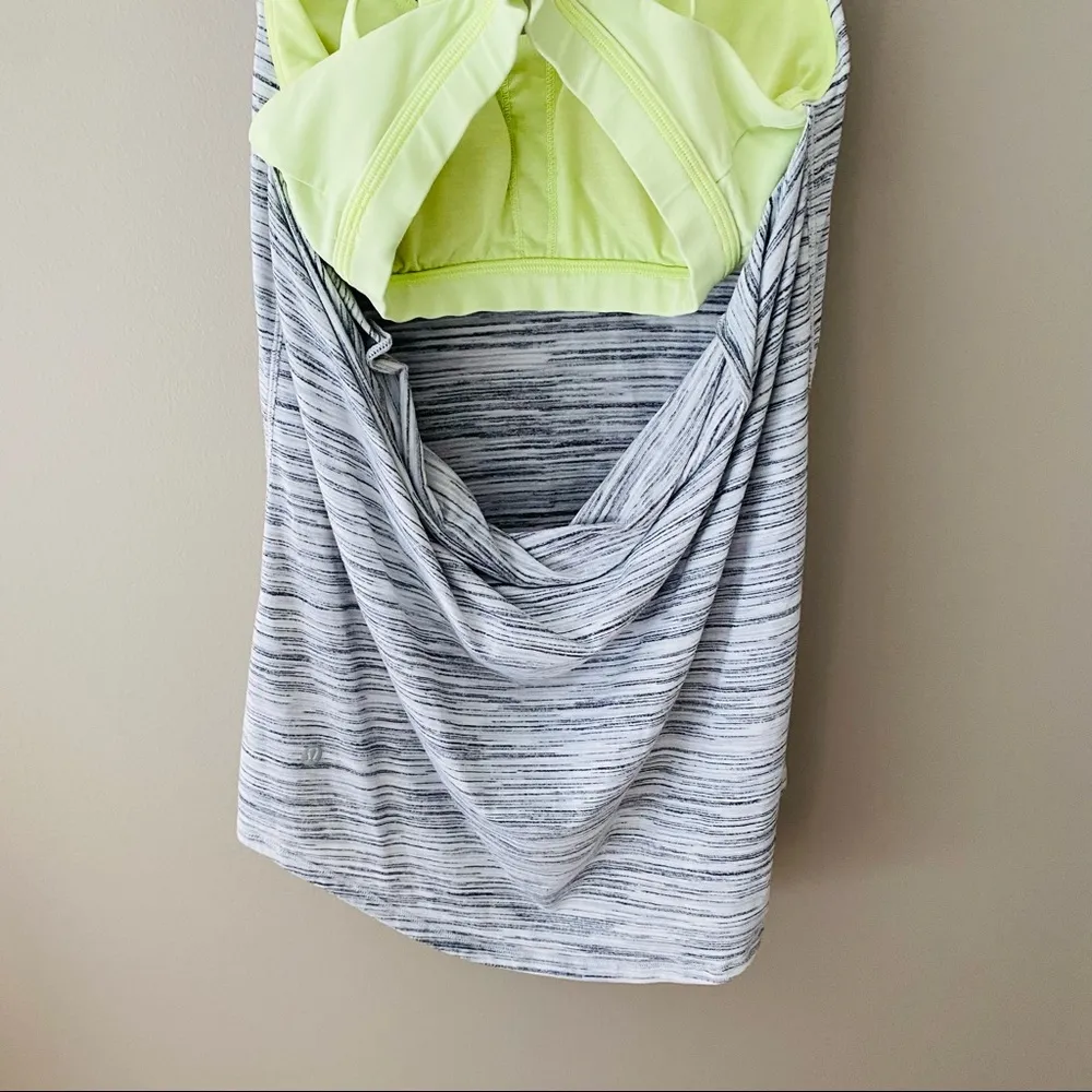 Lululemon Slay The Studio 2-in-1 Tank Gray/Yellow Sz 2 - Image 6