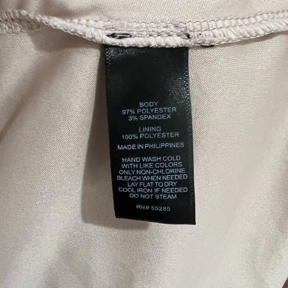 EXPRESS mauve backless lace romper size small - Image 8