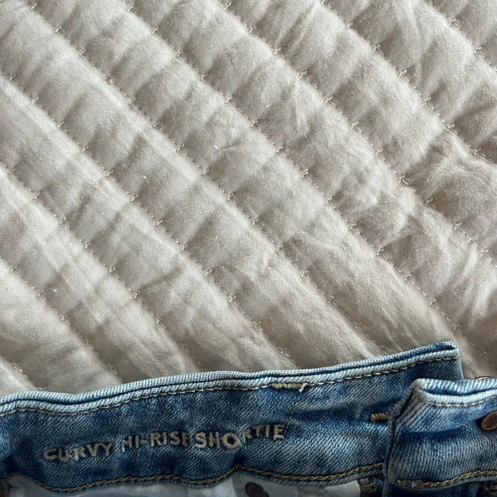 American Eagle Outfitters Blue Distressed Jean curvy High-Waisted Shortie Size 4 - Image 5