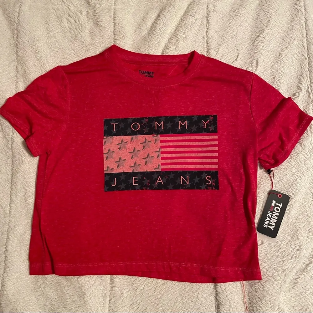 Tommy Jeans Cropped Flag Tee - Image 7