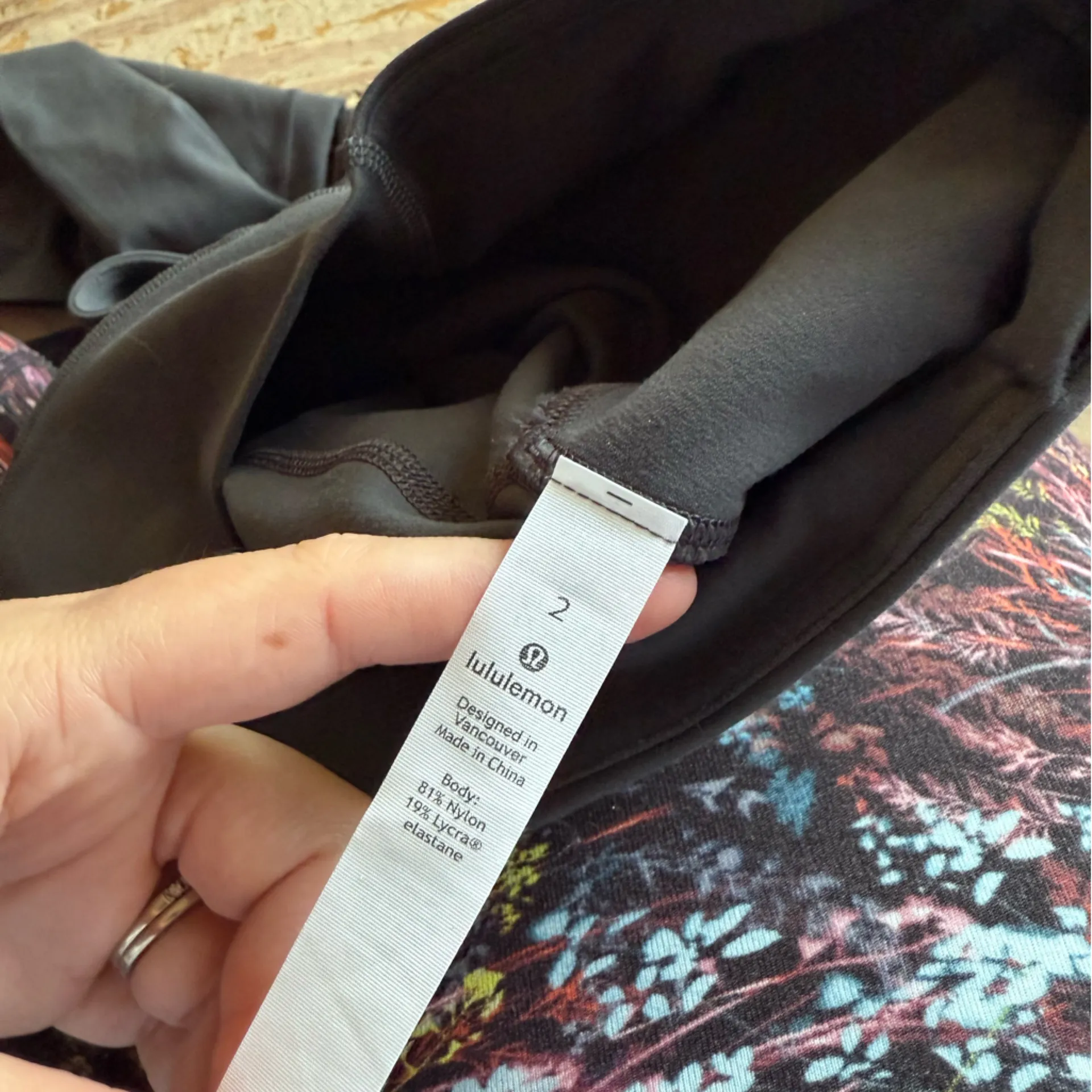 Lululemon align high rise joggers size 2 - Image 4