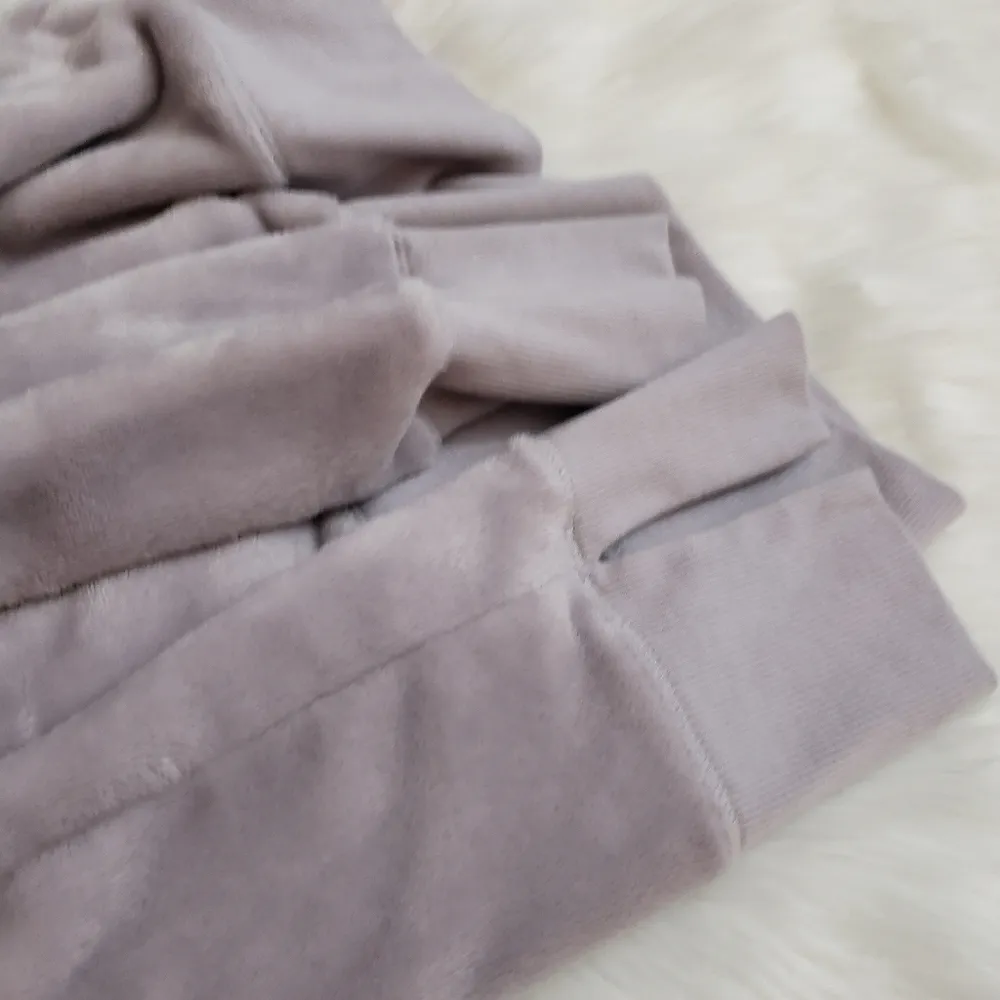 soft  sweatshirt - Image 4