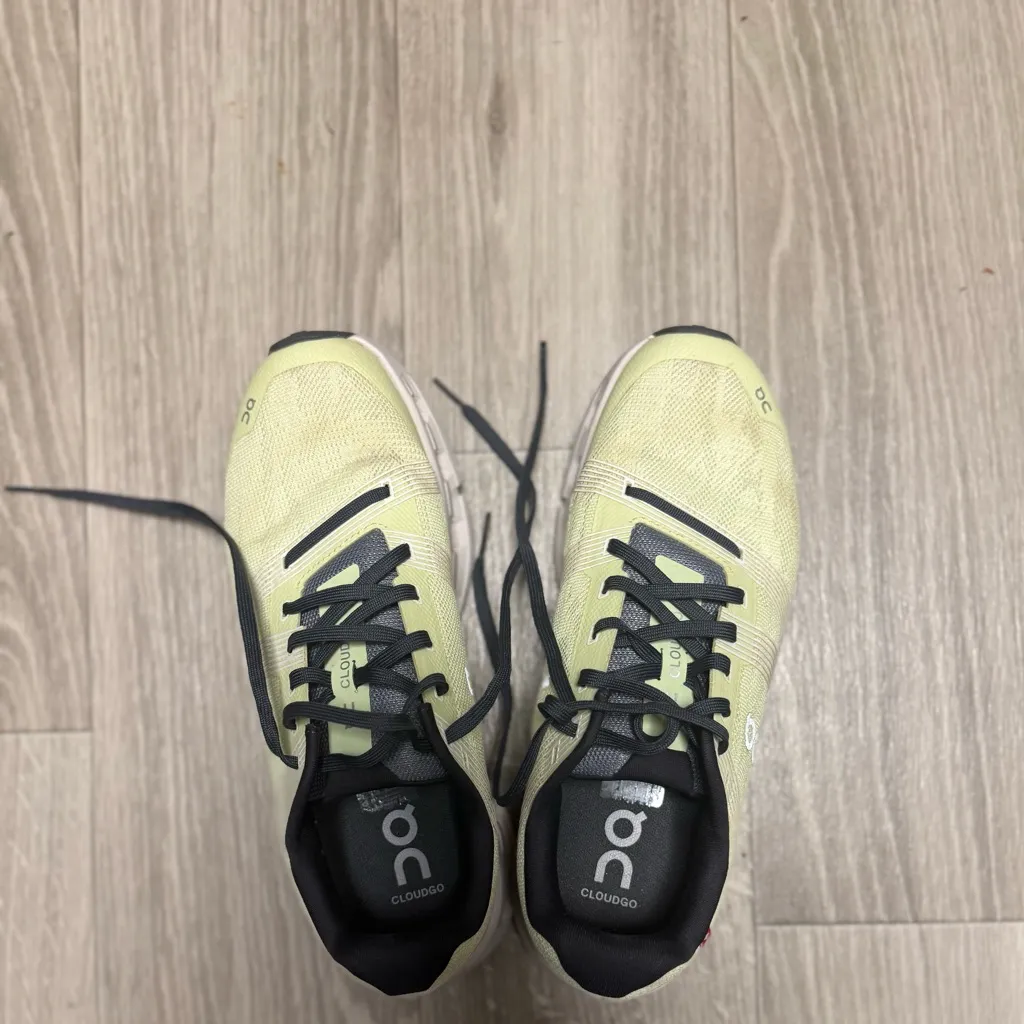 On Running cloudgo Athletic Shoes size 9W Green - Image 3