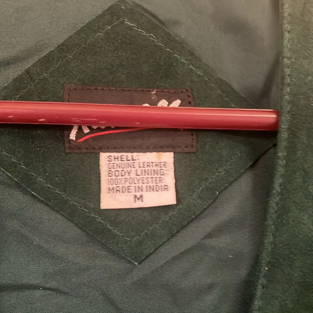 FINAL MARKDOWN NWT katch me vest dead stock medium - Image 2