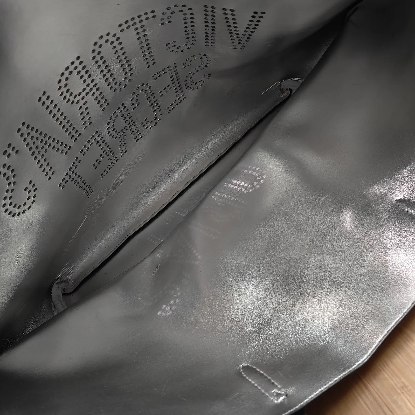 Victoria Secret Tote Bag Authentic Laser-Cut Logo Tassel Extra Large Weekend Bag - Image 4