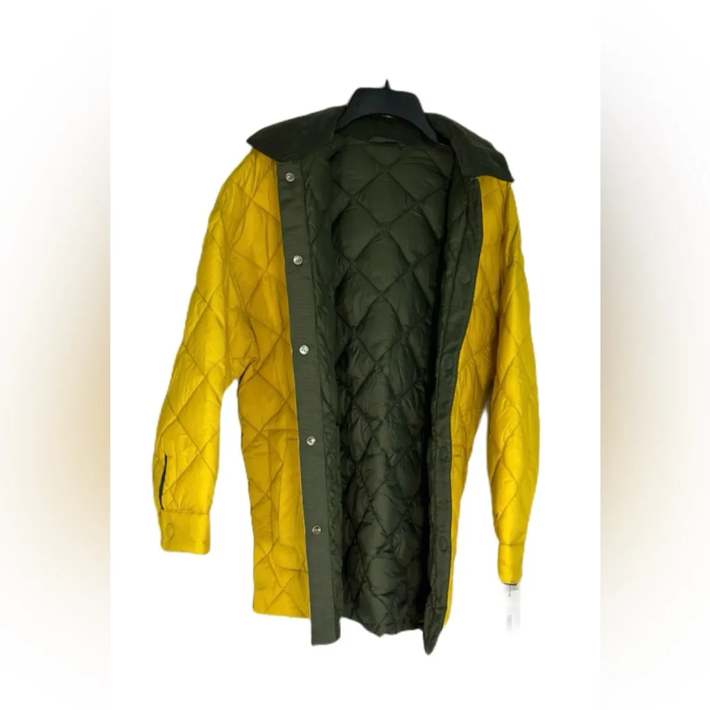 NEW Calvin Klein Women’s Reversible Quilted Barn Jacket NWT - Image 2