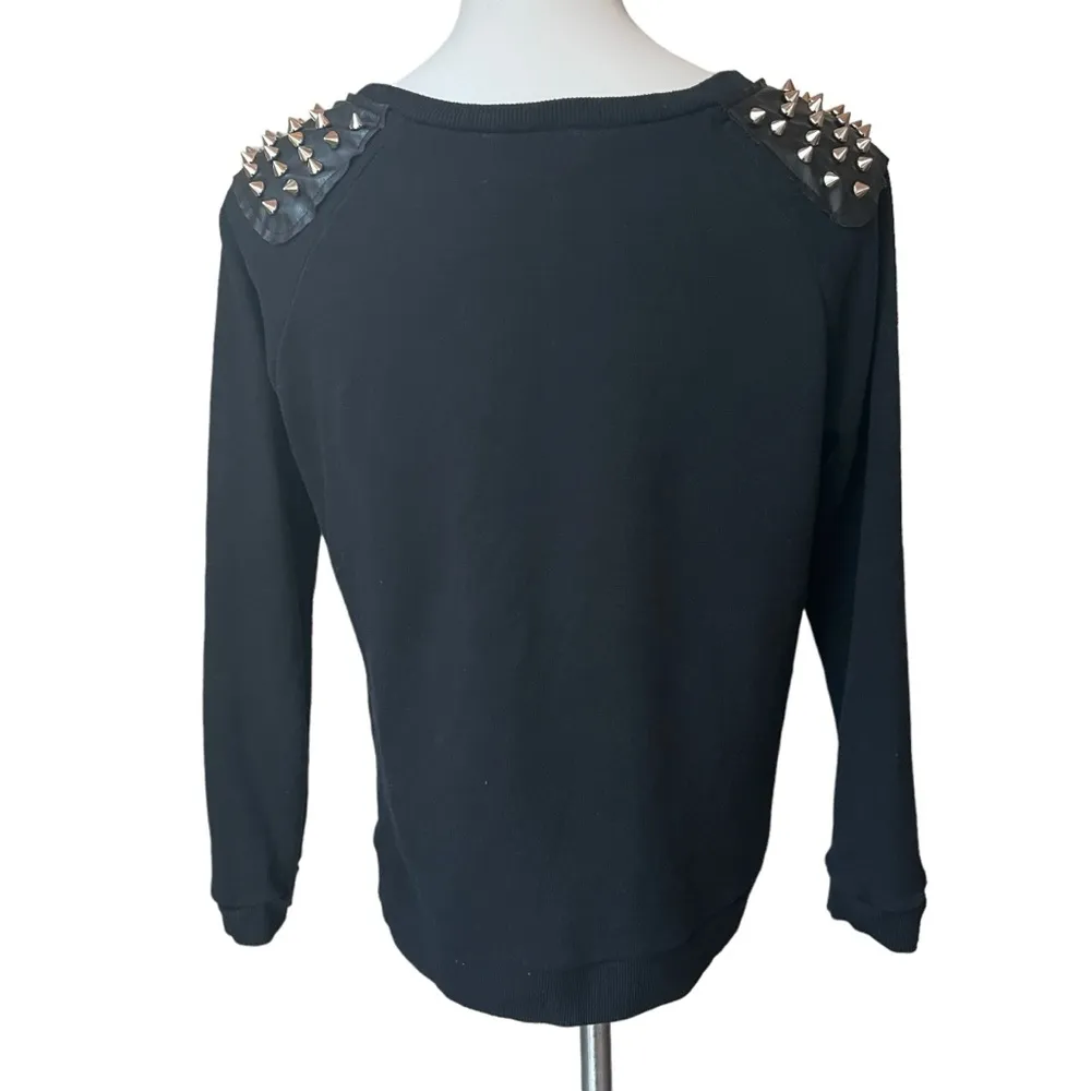 Romeo & Juliet Tiger Face and Spikes Sweatshirt - Image 3