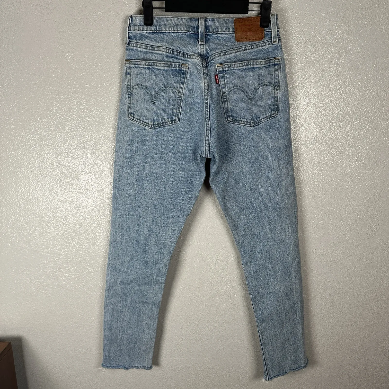 Levis 501 Premium Denim Jeans Womens Size 26x30 Button Fly Light Wash Raw Hem - Image 3