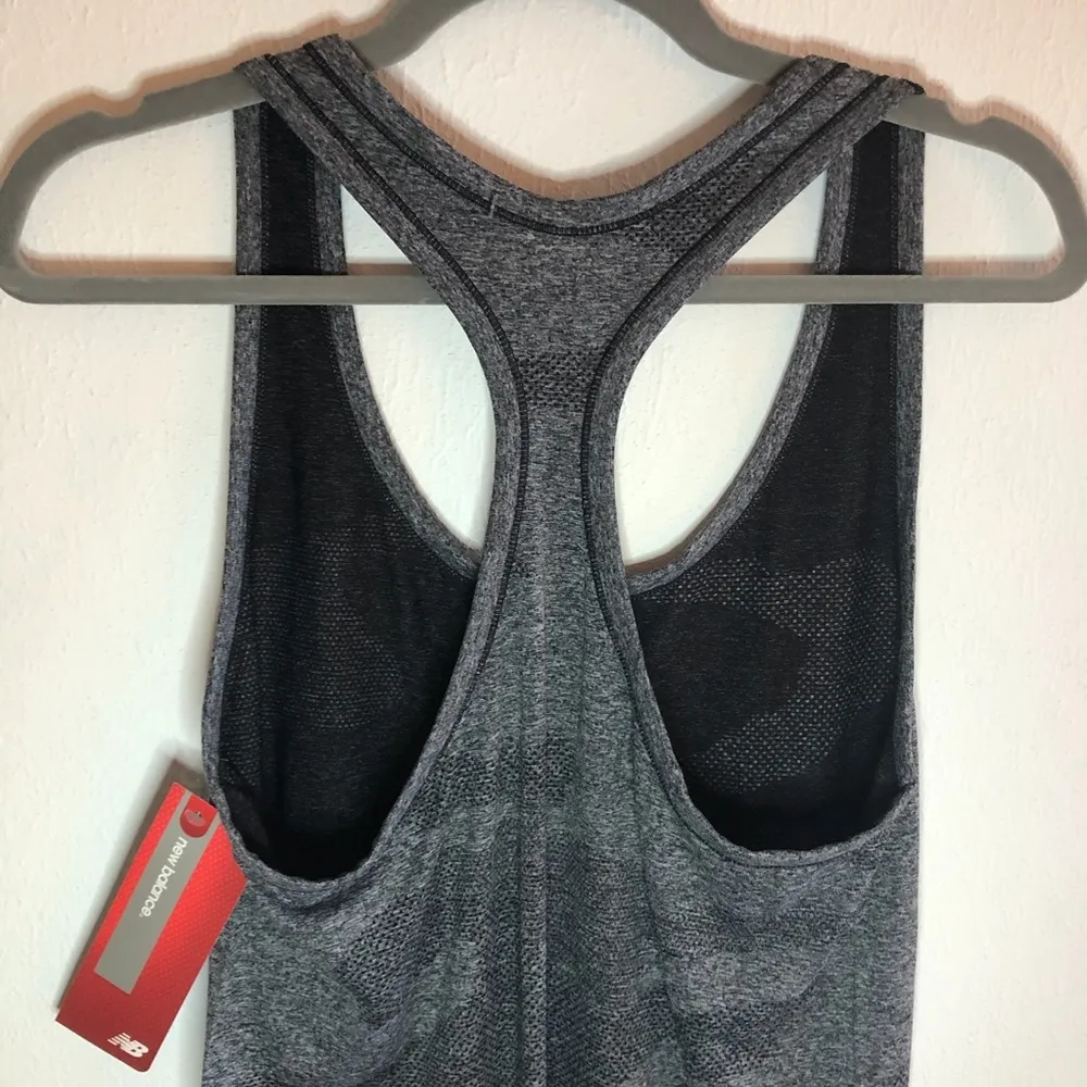 New Balance Tank Grey Camouflage Racerback Workout Tank Top Sz L BNWT - Image 11