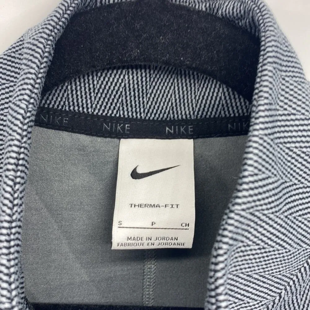 Nike  grey black chevron pullover hi Lo workout running hiking - Image 2