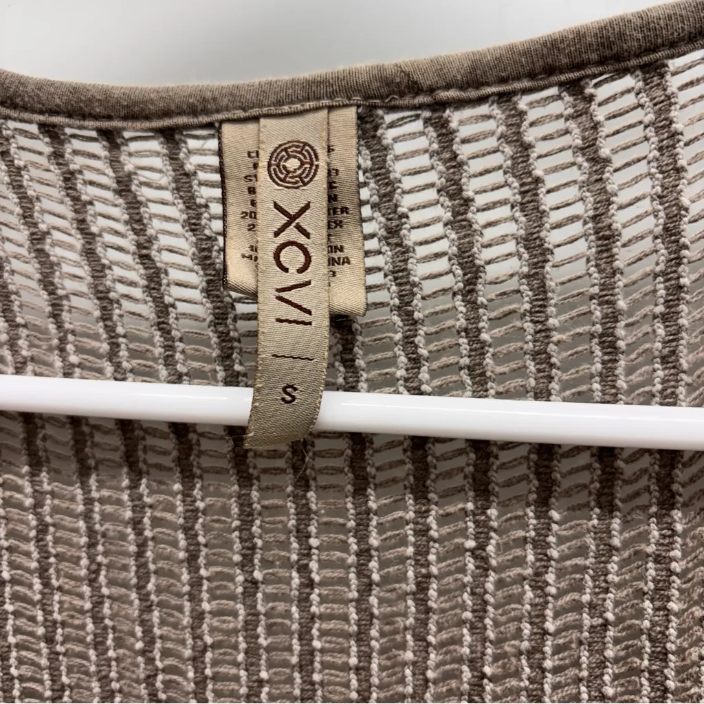 XCVI Twill Slade Mid Length Bohemian Tan Vest Cardigan Womens Small - Image 2