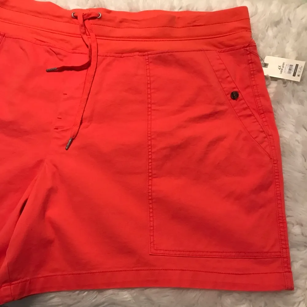 Terra & Sky plus size utility shorts size 4x New! - Image 2