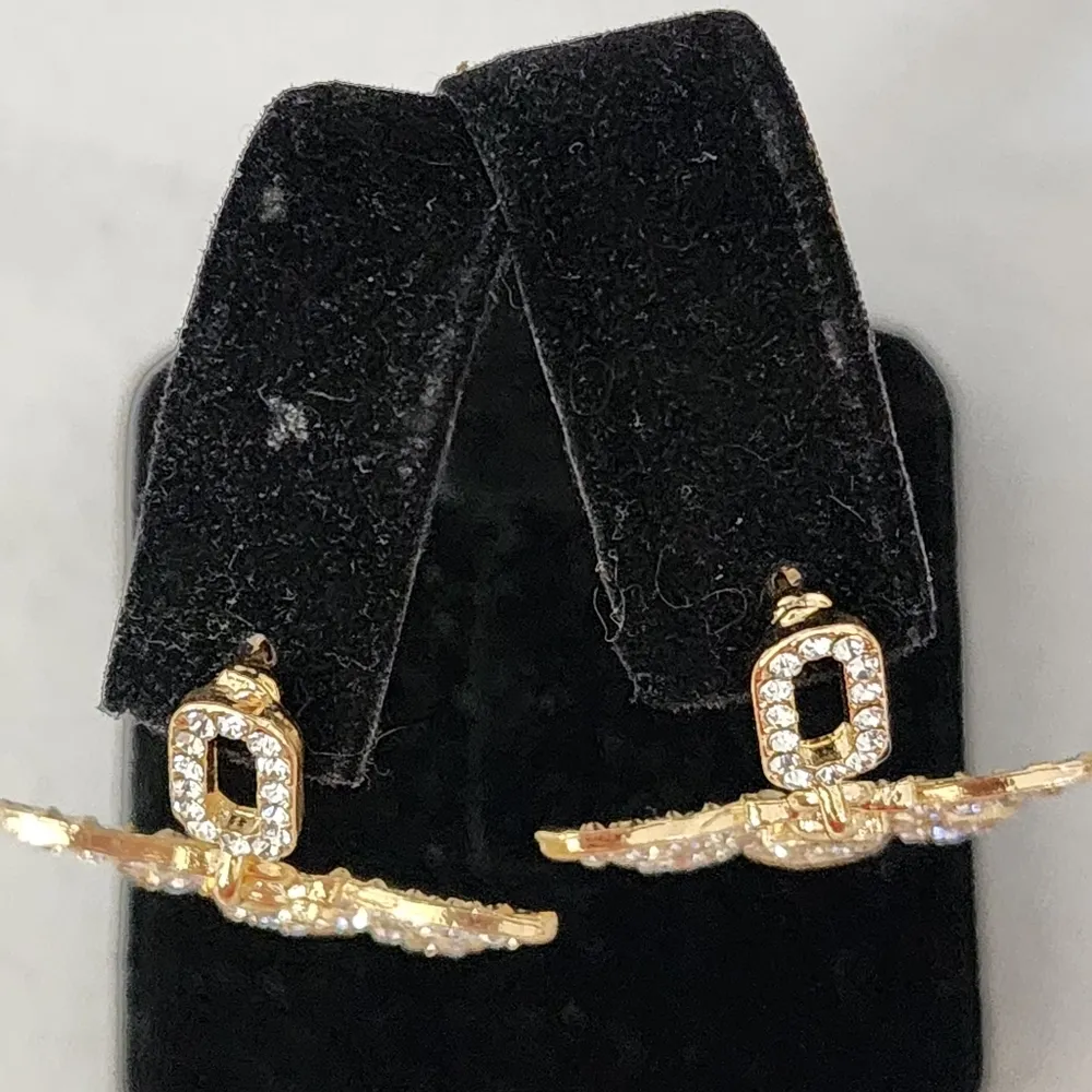 Glam Gold with Rhinestones Bee Earrings - Image 5