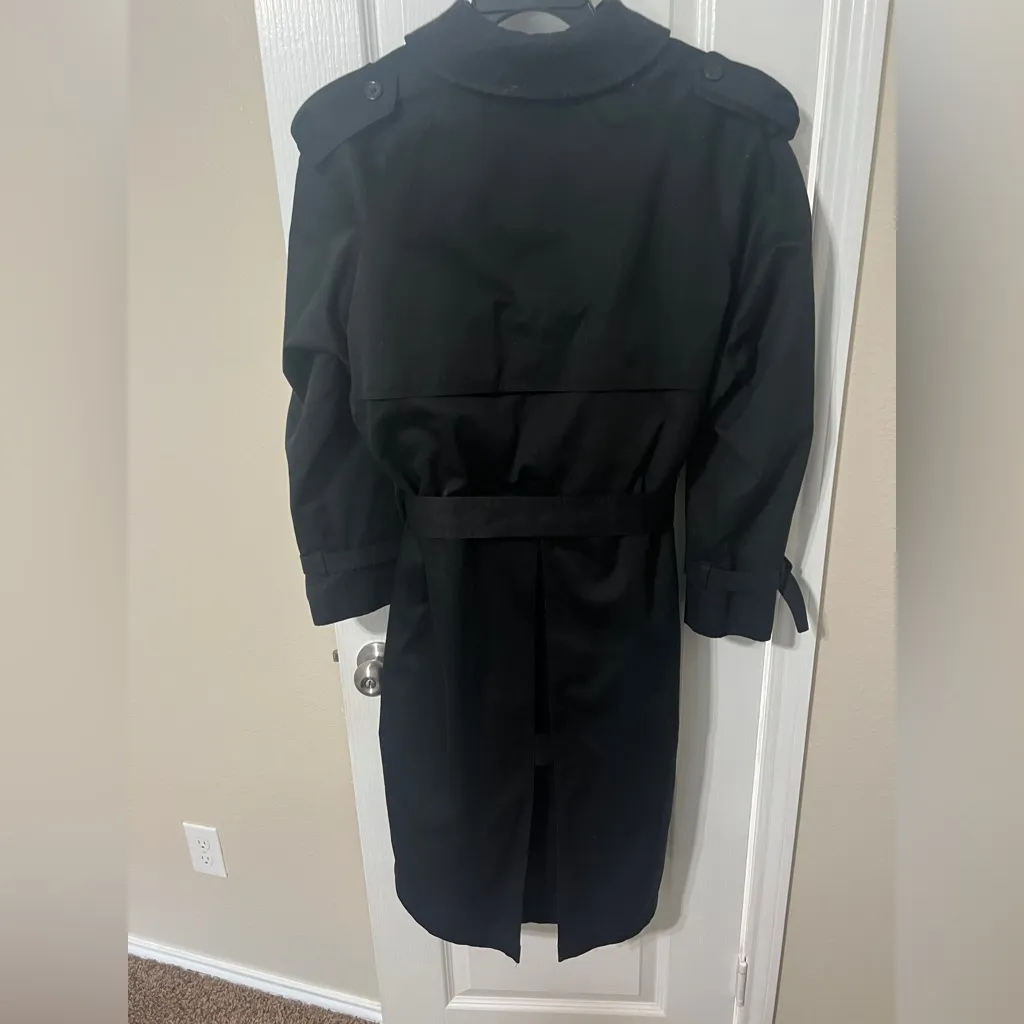 Joseph Abboud Elegant Black Trench Coat Size 40 - Image 4