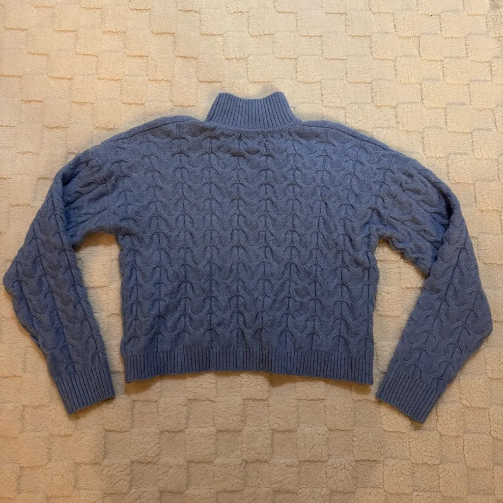 Pink Rose Light Blue Cable Knit Soft Cropped Women's Sweater, Size Medium - Image 2